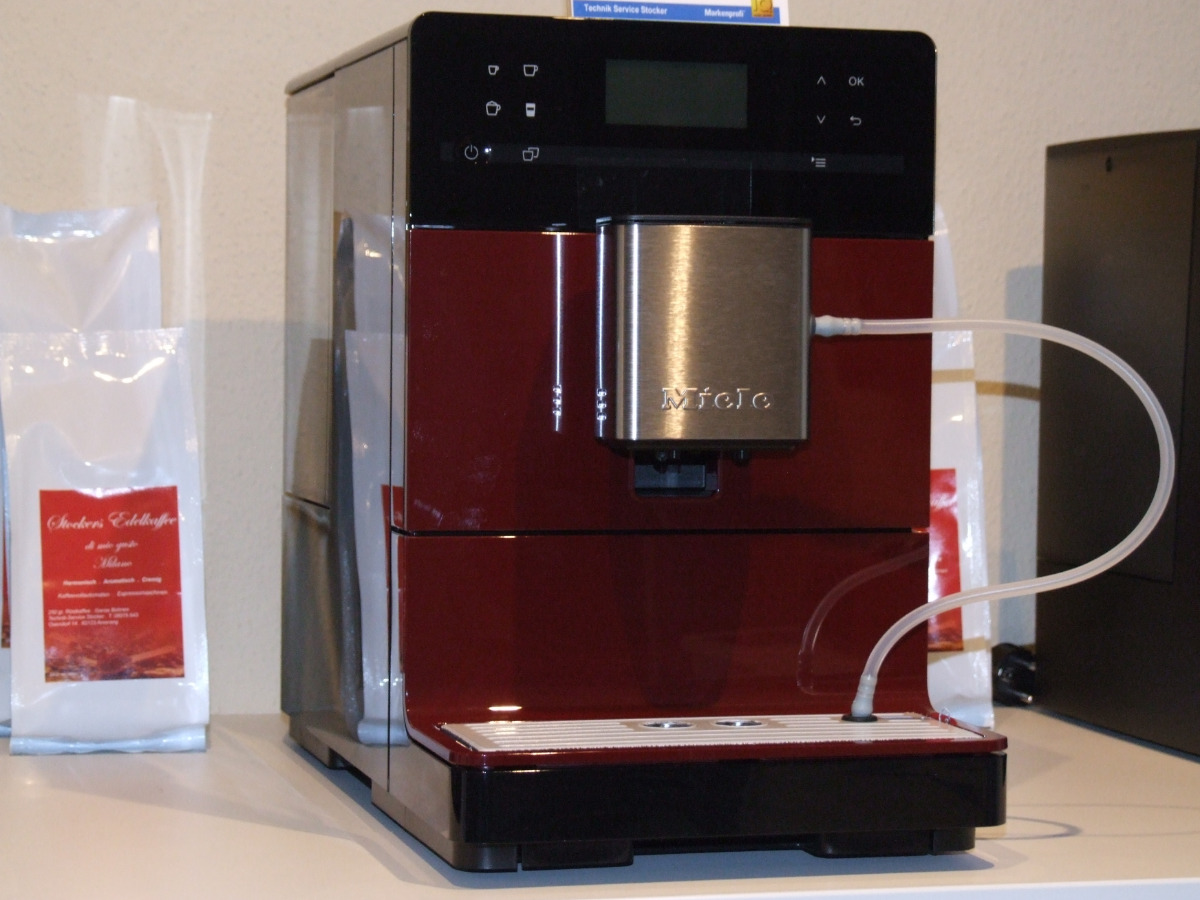 Wir verkaufen und installieren Ihnen ihre neue Satanlage